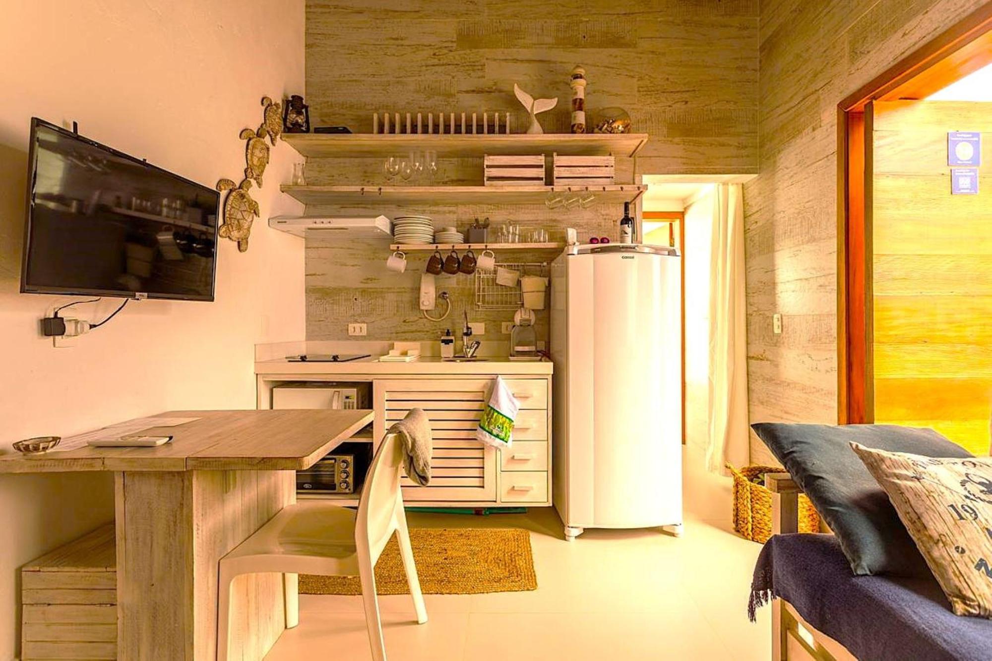 Casa D'Aroeira Residencial Boutique - Centro De Juquei - 2 Quadras Do Mar - Servico De Praia - Roupa De Cama 600 Fios Algodao Egipcio - Toalhas Banho E Praia - Tudo Novo - Estacionamento Interno - Cozinha - Consulte Unidades Com Ofuro Hidro E Cromote מראה חיצוני תמונה