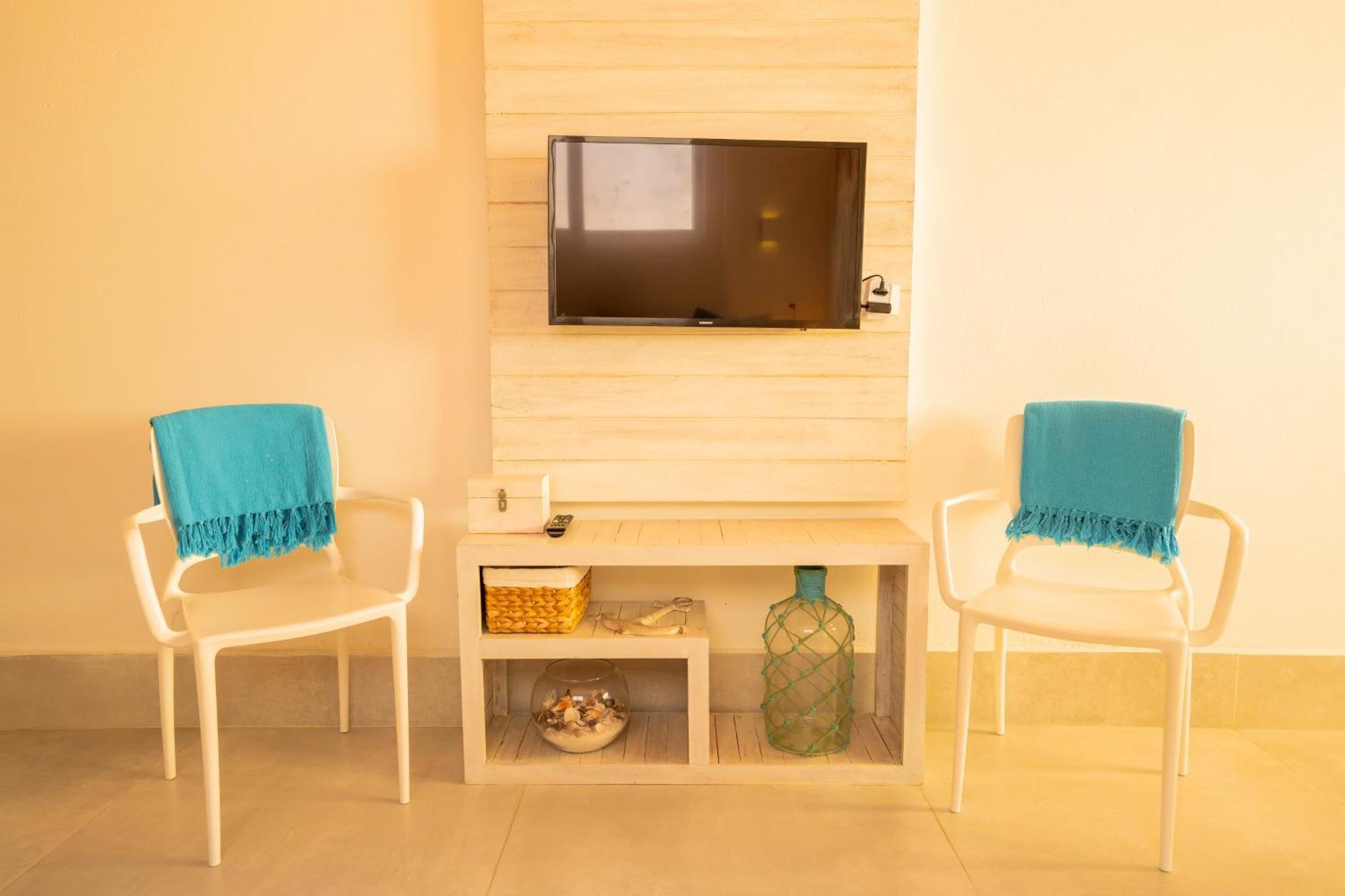 Casa D'Aroeira Residencial Boutique - Centro De Juquei - 2 Quadras Do Mar - Servico De Praia - Roupa De Cama 600 Fios Algodao Egipcio - Toalhas Banho E Praia - Tudo Novo - Estacionamento Interno - Cozinha - Consulte Unidades Com Ofuro Hidro E Cromote מראה חיצוני תמונה
